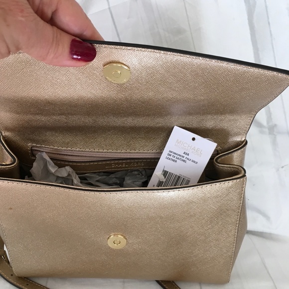 Michael Kors Small Satchel - Picture 5 of 7